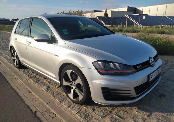 Volkswagen Golf cena 49000 przebieg: 102000, rok produkcji 2016 z Leszno małe 67